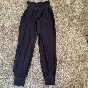 Old Navy Women's Black High-Rise Joggers